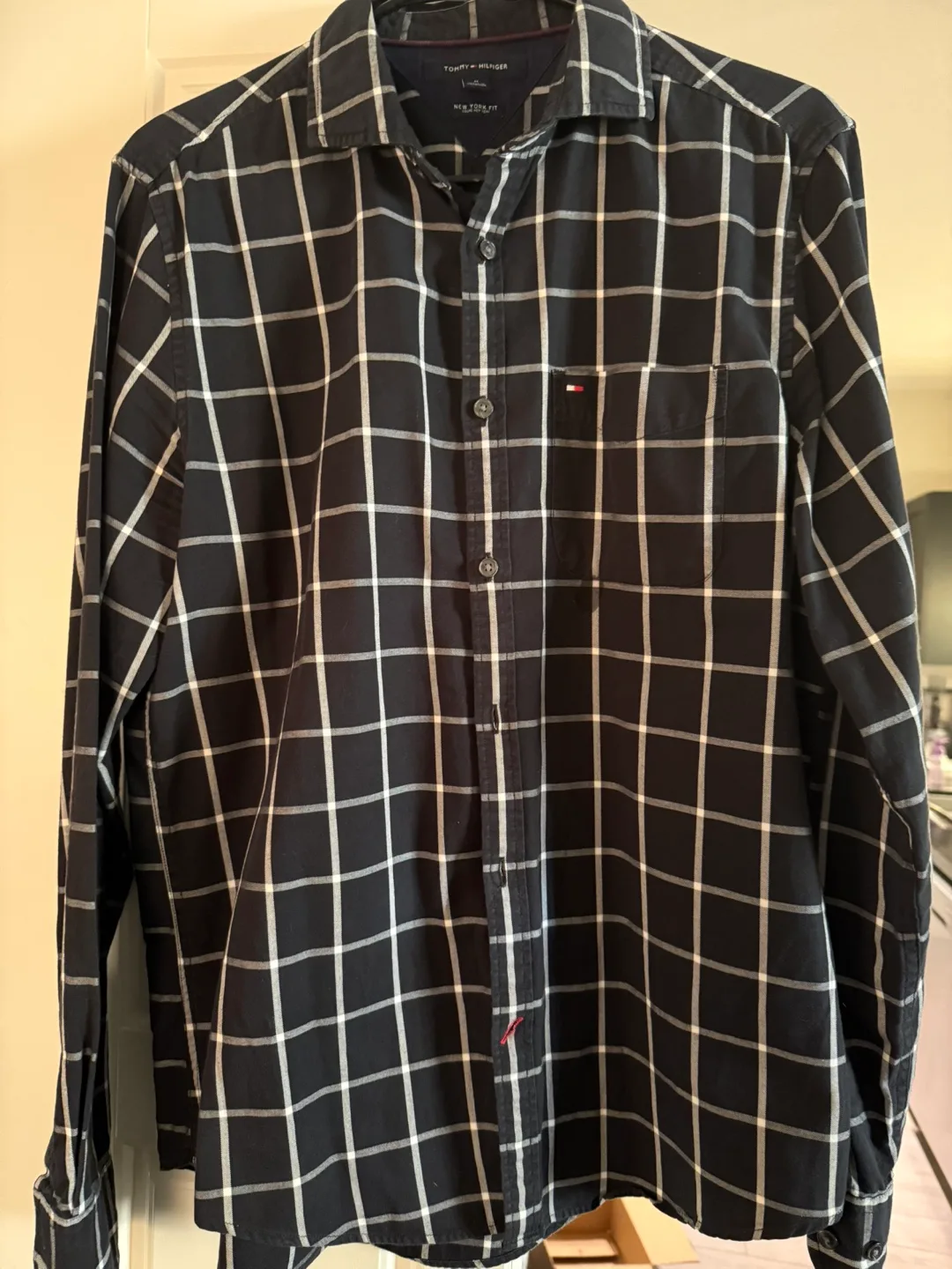 Tommy Hilfiger Black Plaid Button-Up Shirt - M thumbnail