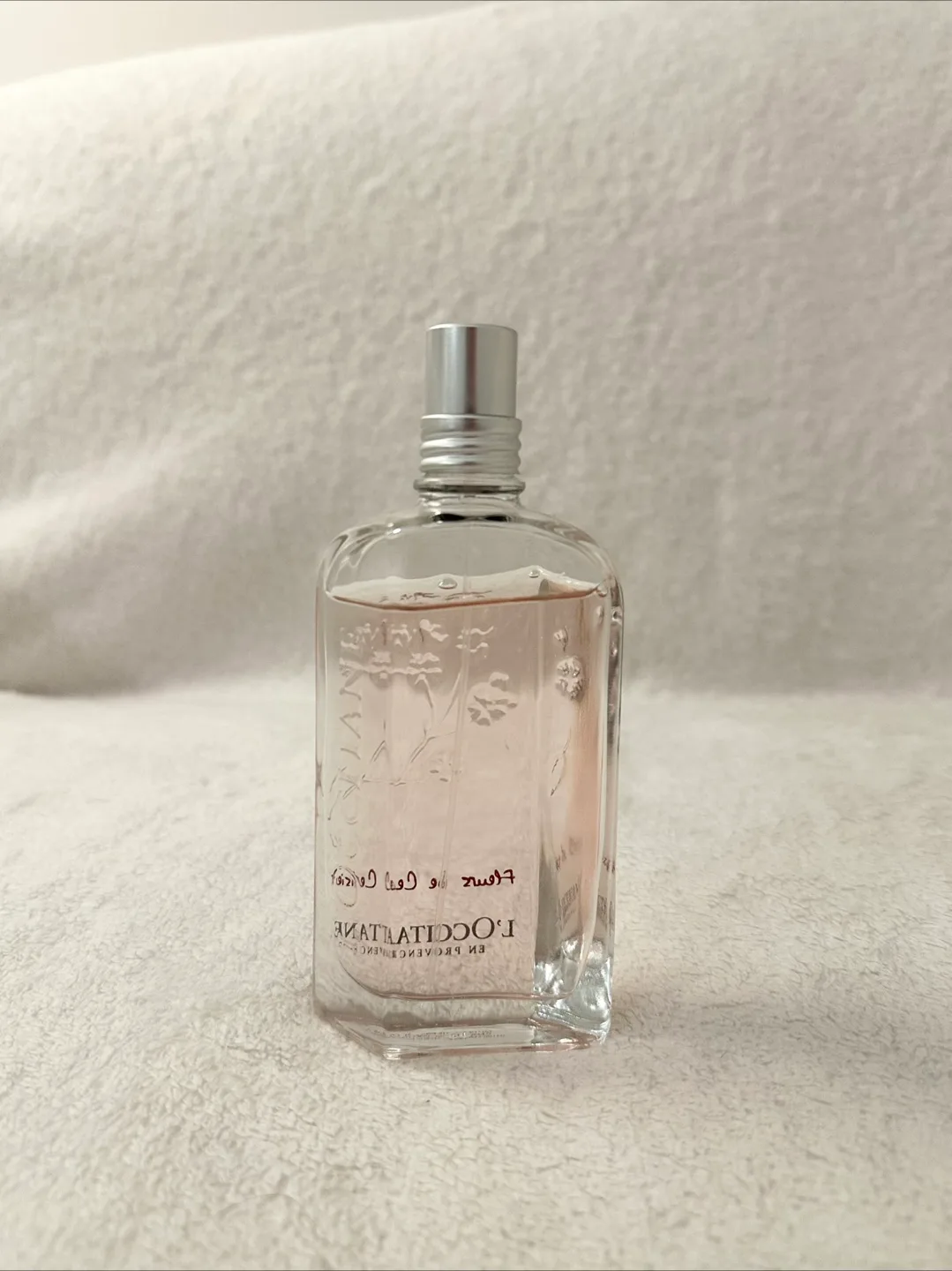 L'Occitane Fleurs de Cerisier Eau de Toilette (Cherry Blossom) image indicator(2)