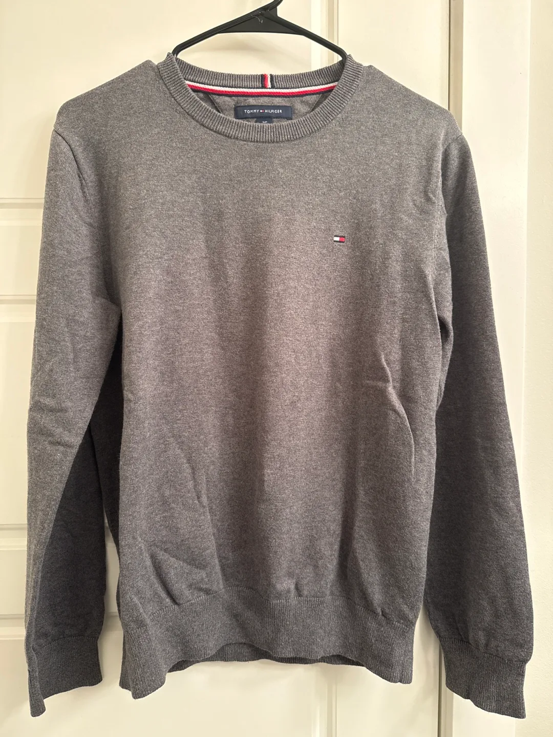 Tommy Hilfiger Grey Crewneck - Size S thumbnail