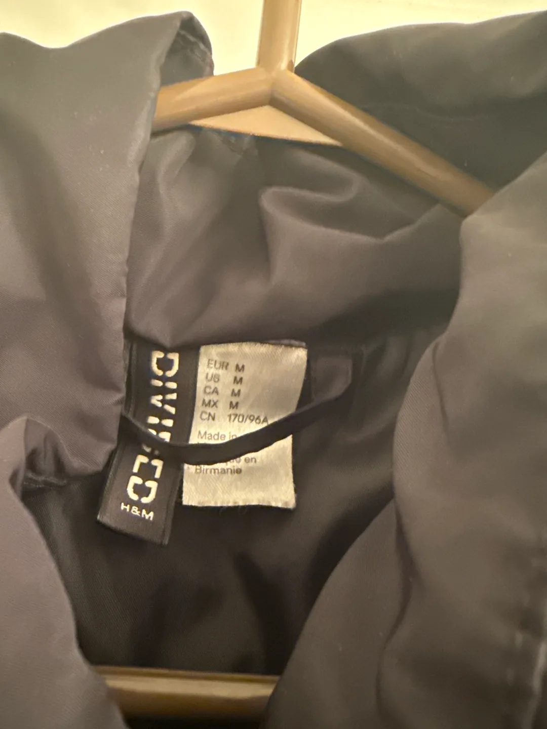 H&M Divided Puffer Vest - Size M image indicator(2)