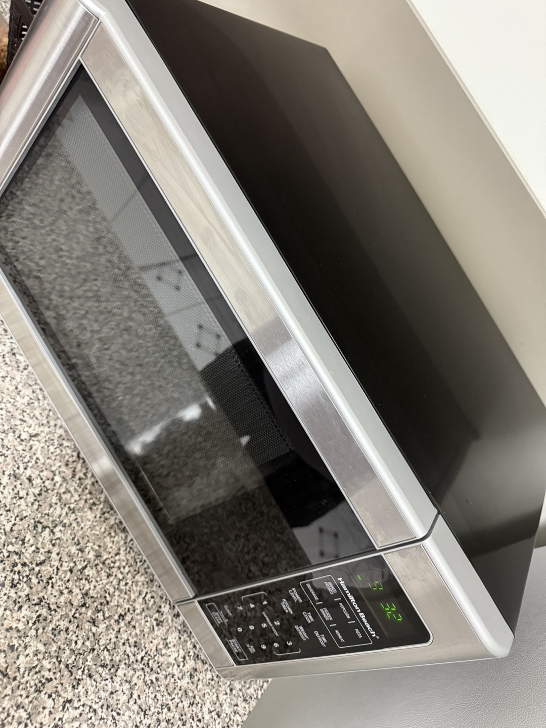 Hamilton Beach 1.1 cu.ft Countertop Microwave