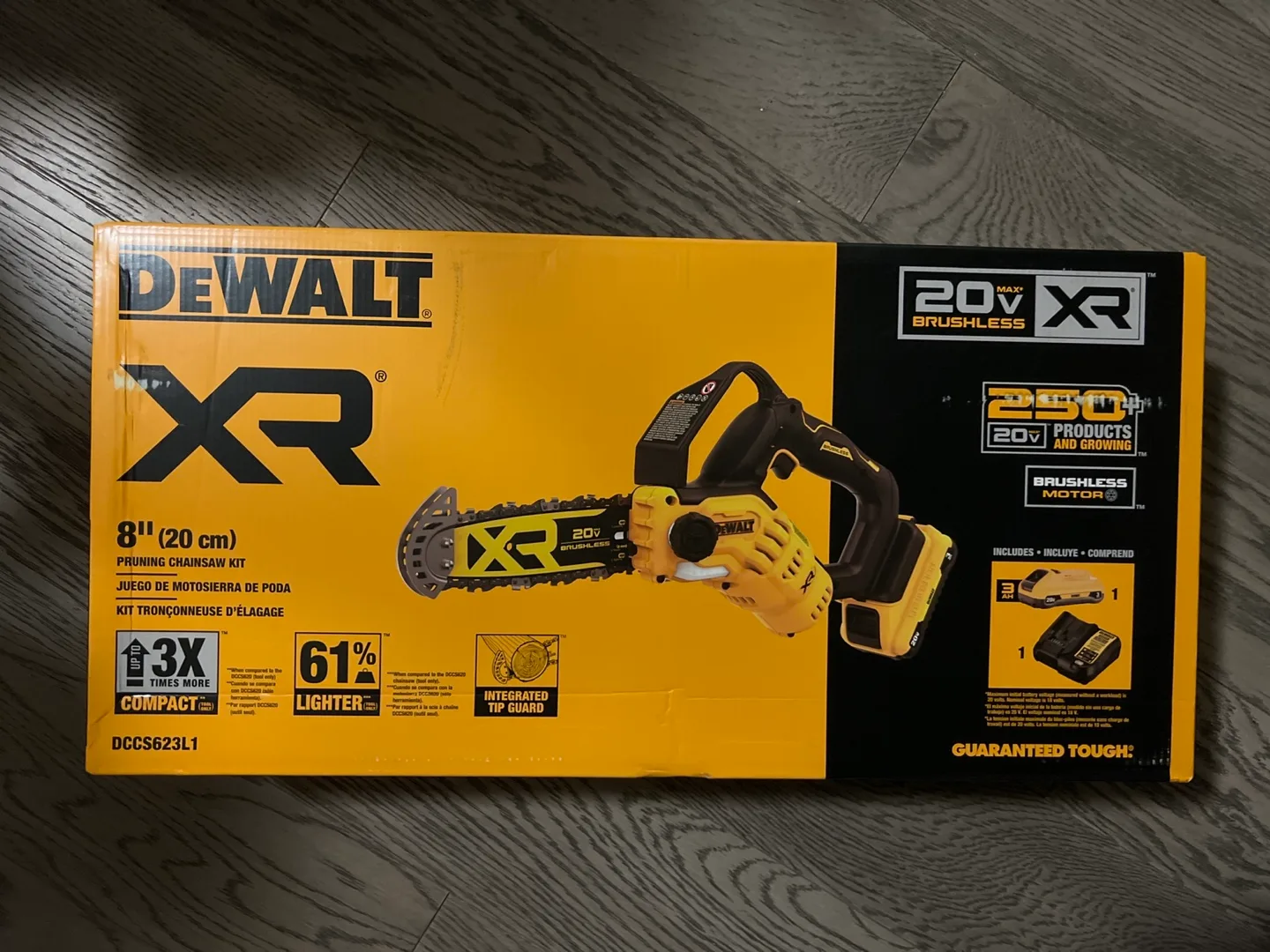 DeWalt 20V MAX XR 8-inch Pruning Chainsaw Kit - New thumbnail