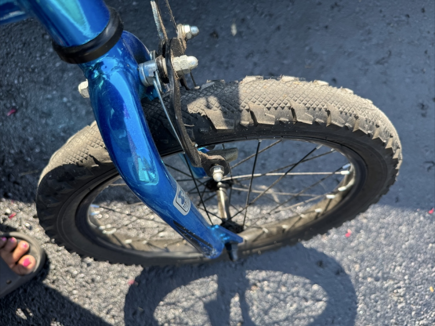 Kids' Avigo Blue Bike 18 inch - photo 2