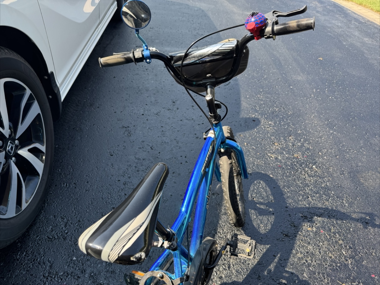 Kids' Avigo Blue Bike 18 inch - photo 3