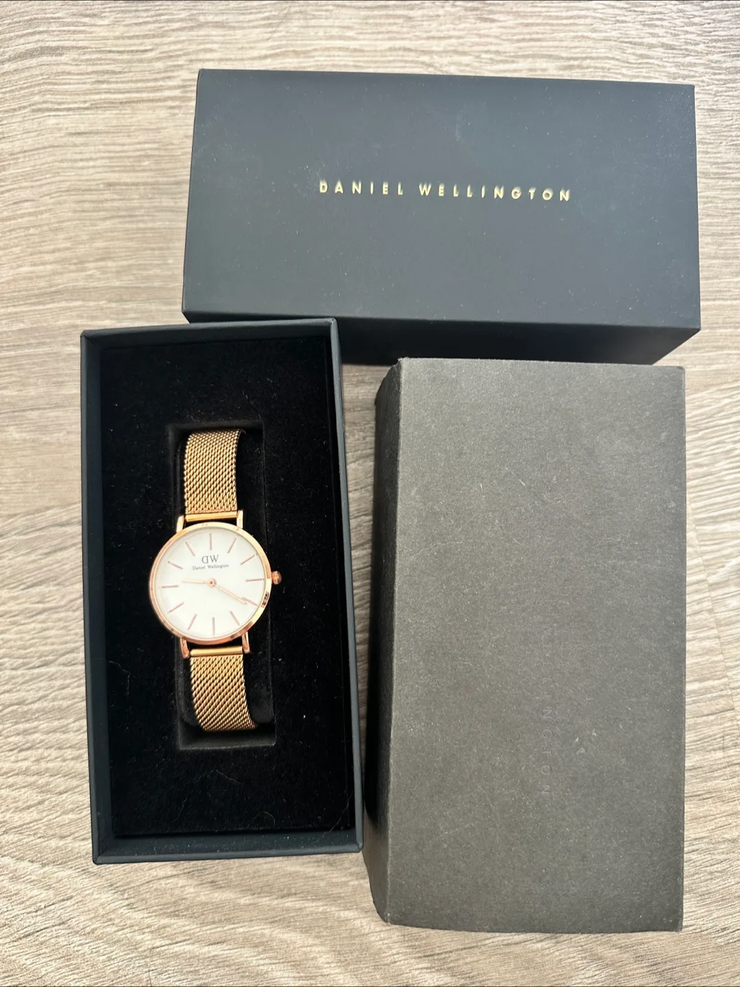 Daniel Wellington Ladies Petite 28mm Watch thumbnail