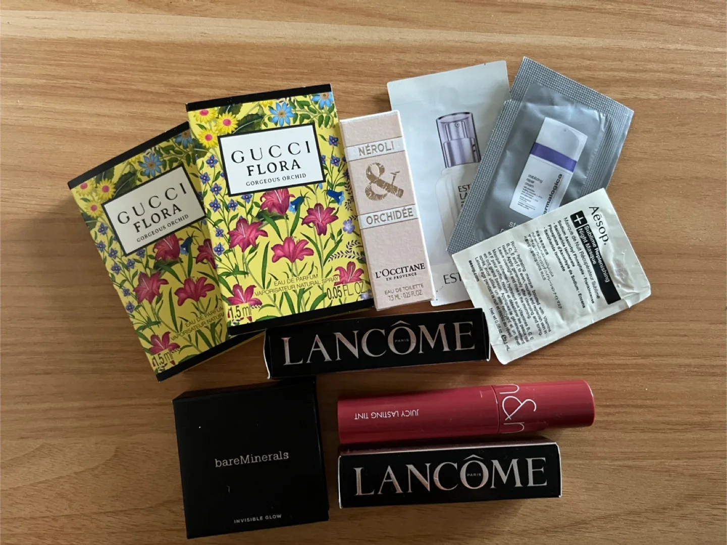 Cosmetics & Fragrance bundle thumbnail