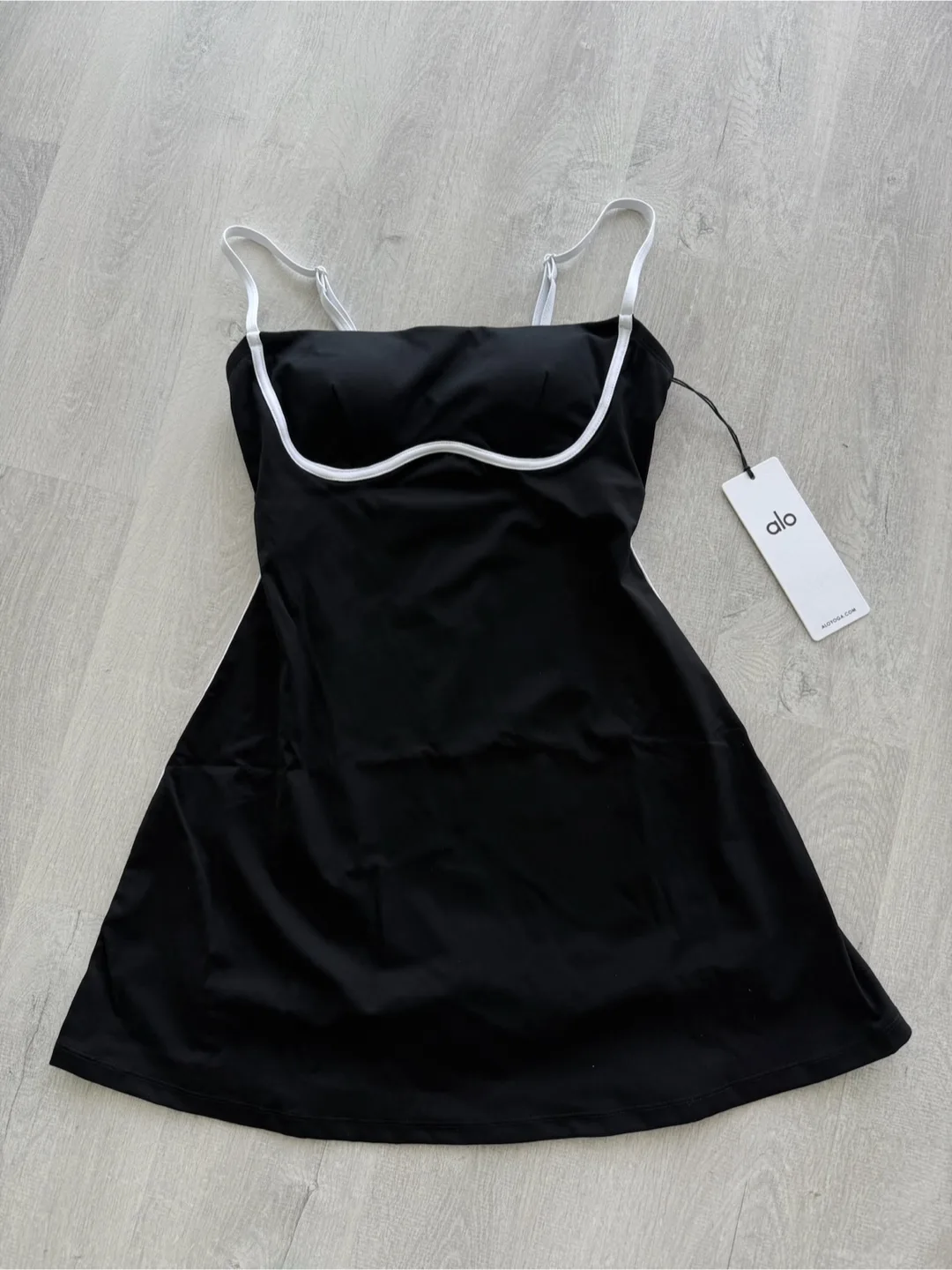 ALO Yoga Airbrush Streamlined Dress - Black/White thumbnail