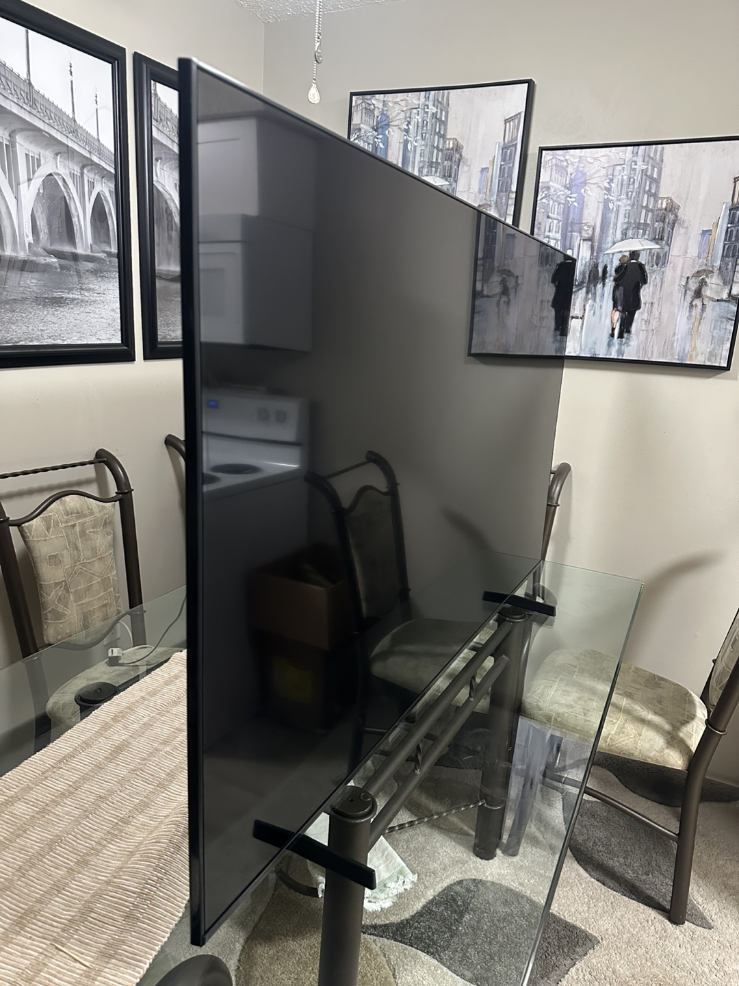 Like-New SAMSUNG 65-Inch QLED 4K Smart TV for Sale - photo 3