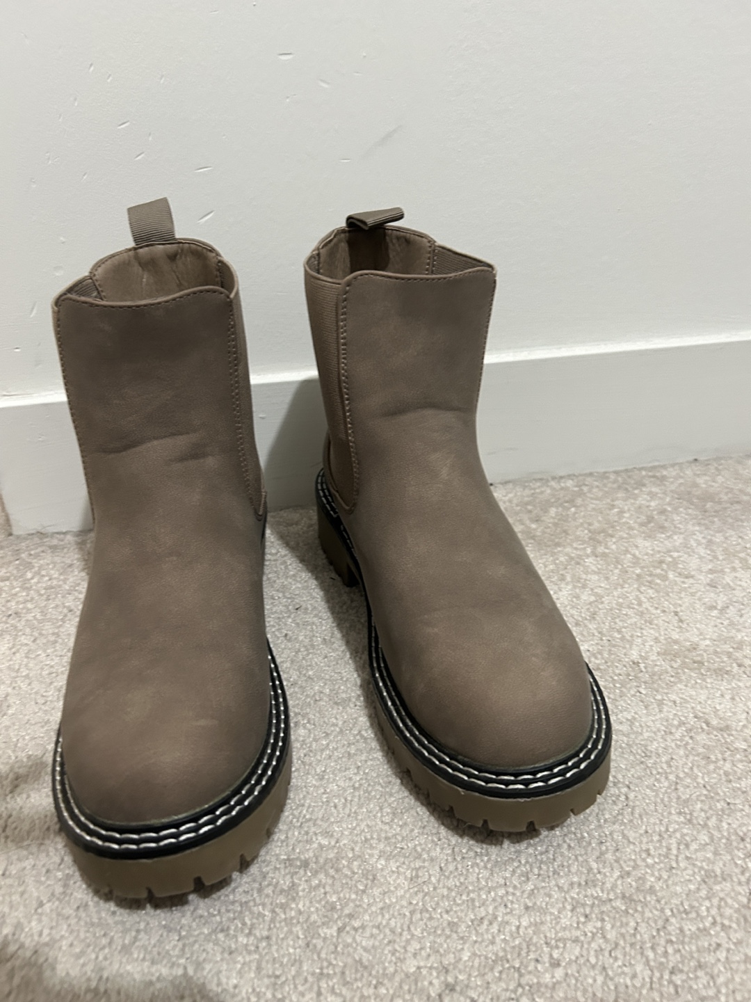 Taupe Chelsea Boots - Size 6 - photo 2