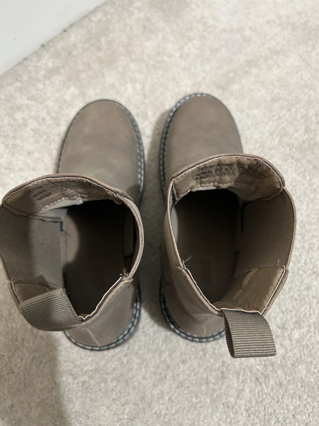 Taupe Chelsea Boots - Size 6 - photo 4