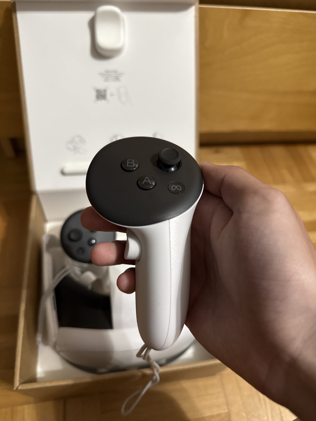 Like New Meta Quest 3 VR Headset - photo 4