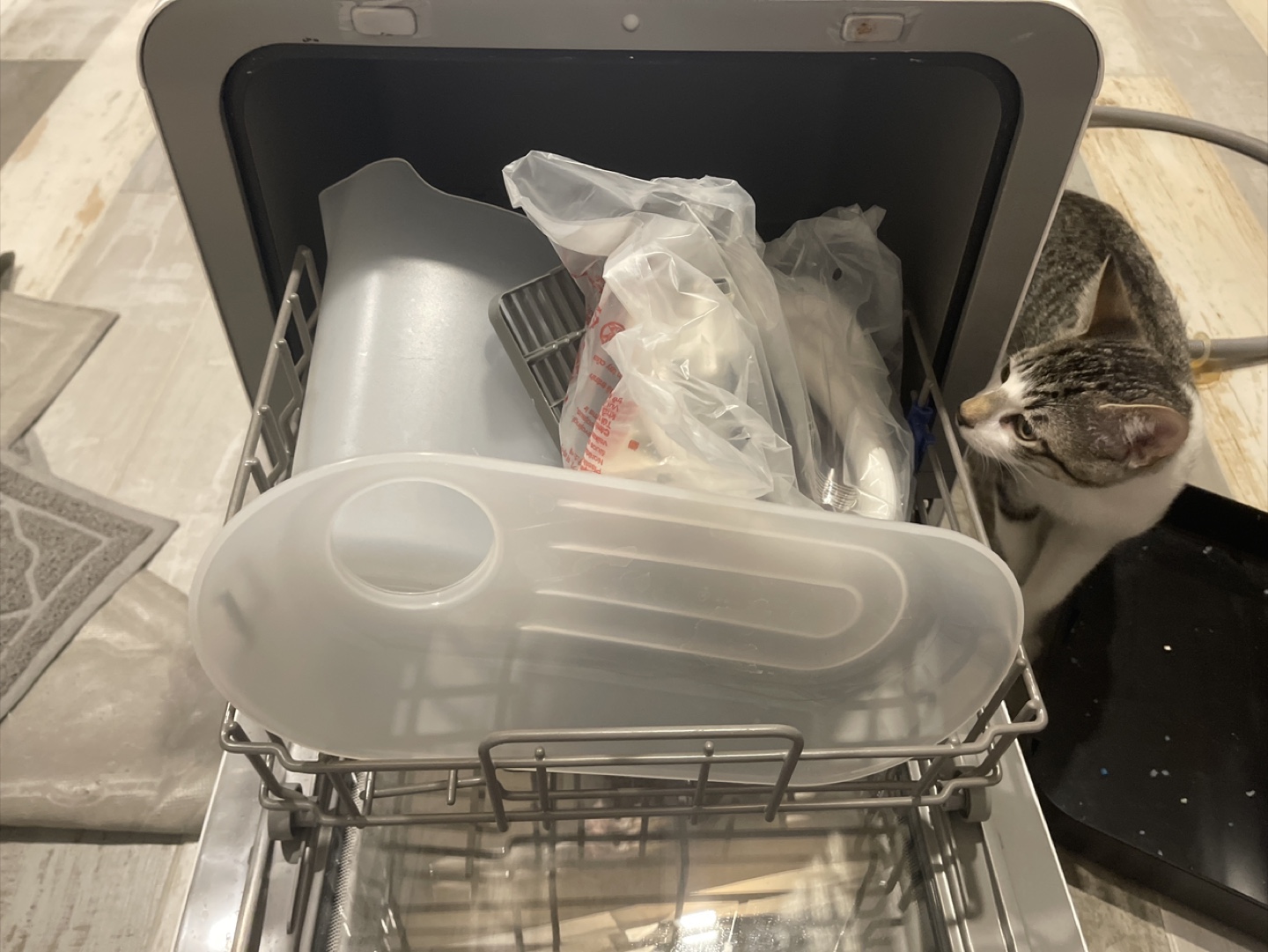 Comfee Countertop Dishwasher - White - photo 3