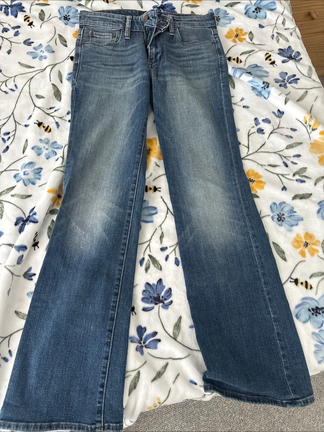 Lucky Brand Flare Leg Jeans thumbnail