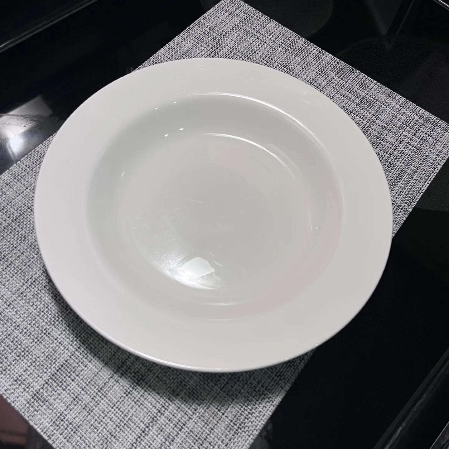 large pasta bowl x4 image indicator(3)