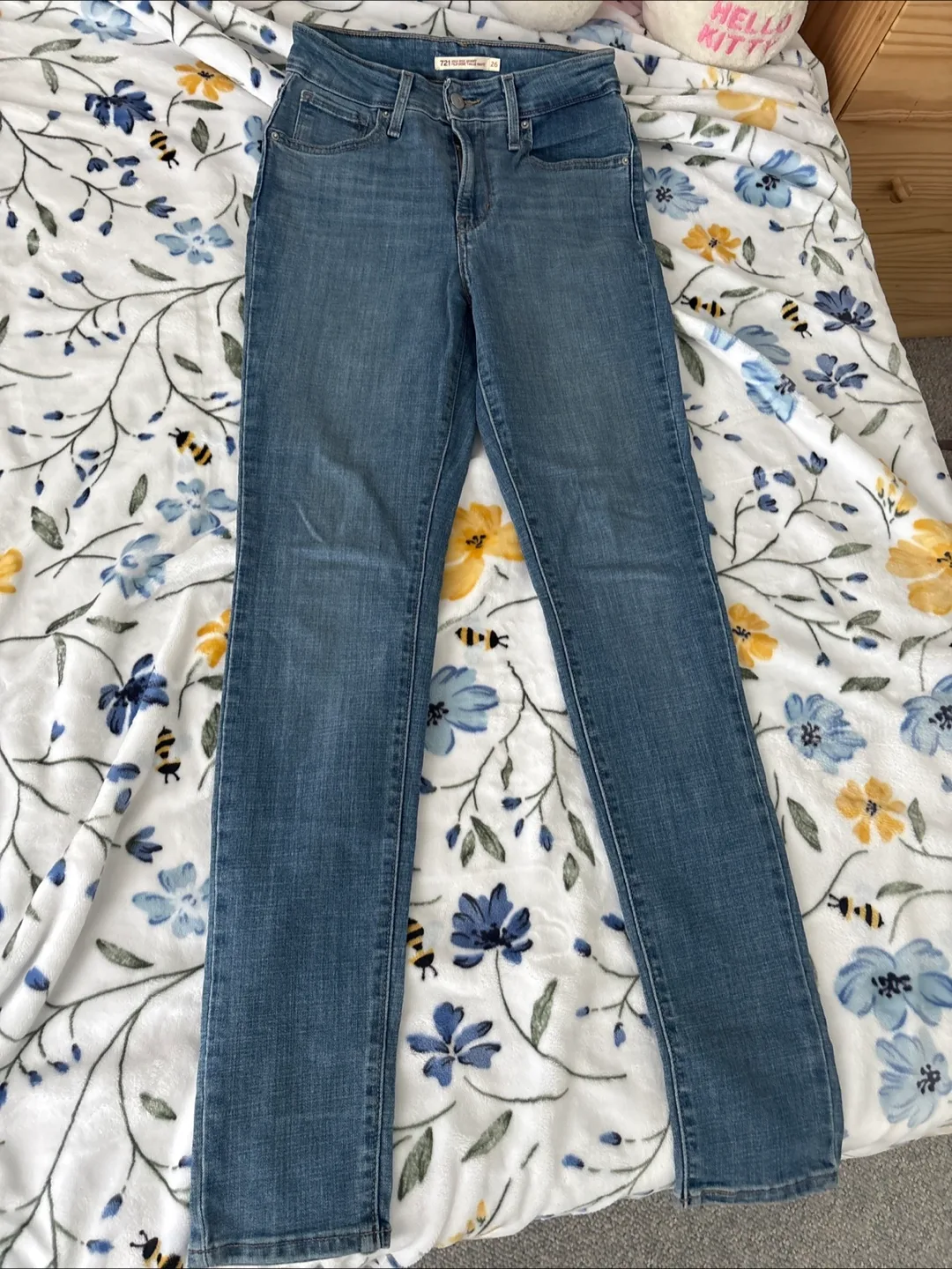 Levi's 721 High Rise Skinny Jeans, Size 26 thumbnail