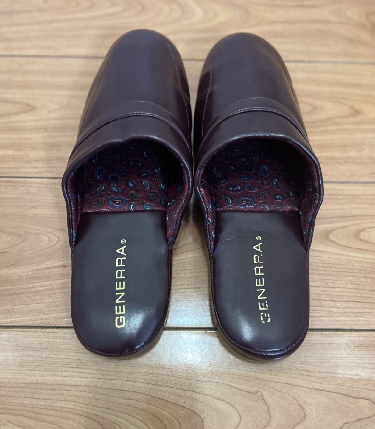 Leather Slippers - Size 9M (New) - photo 3