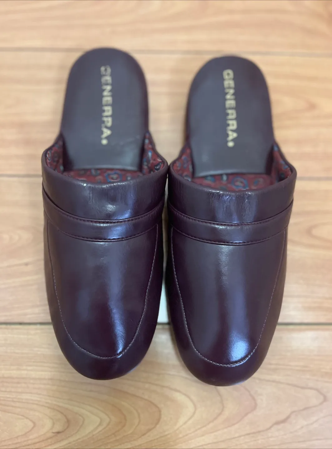 Leather Slippers - Size 9M (New) thumbnail