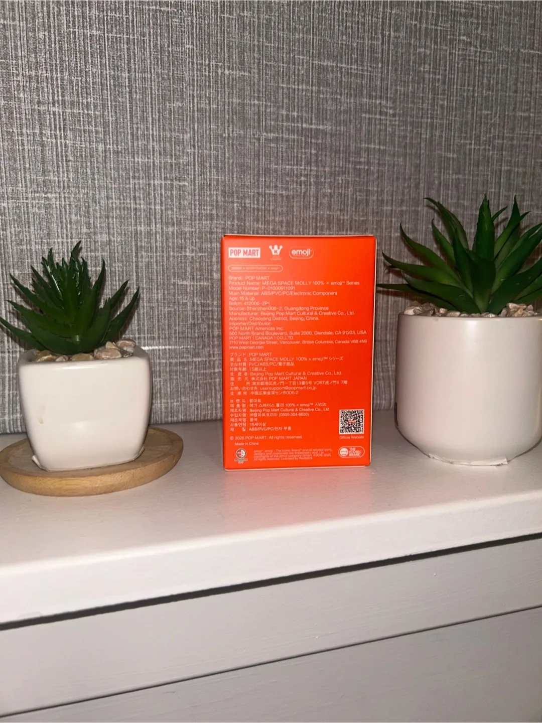 Space Molly 100% Emoji Series POP MART image indicator(3)