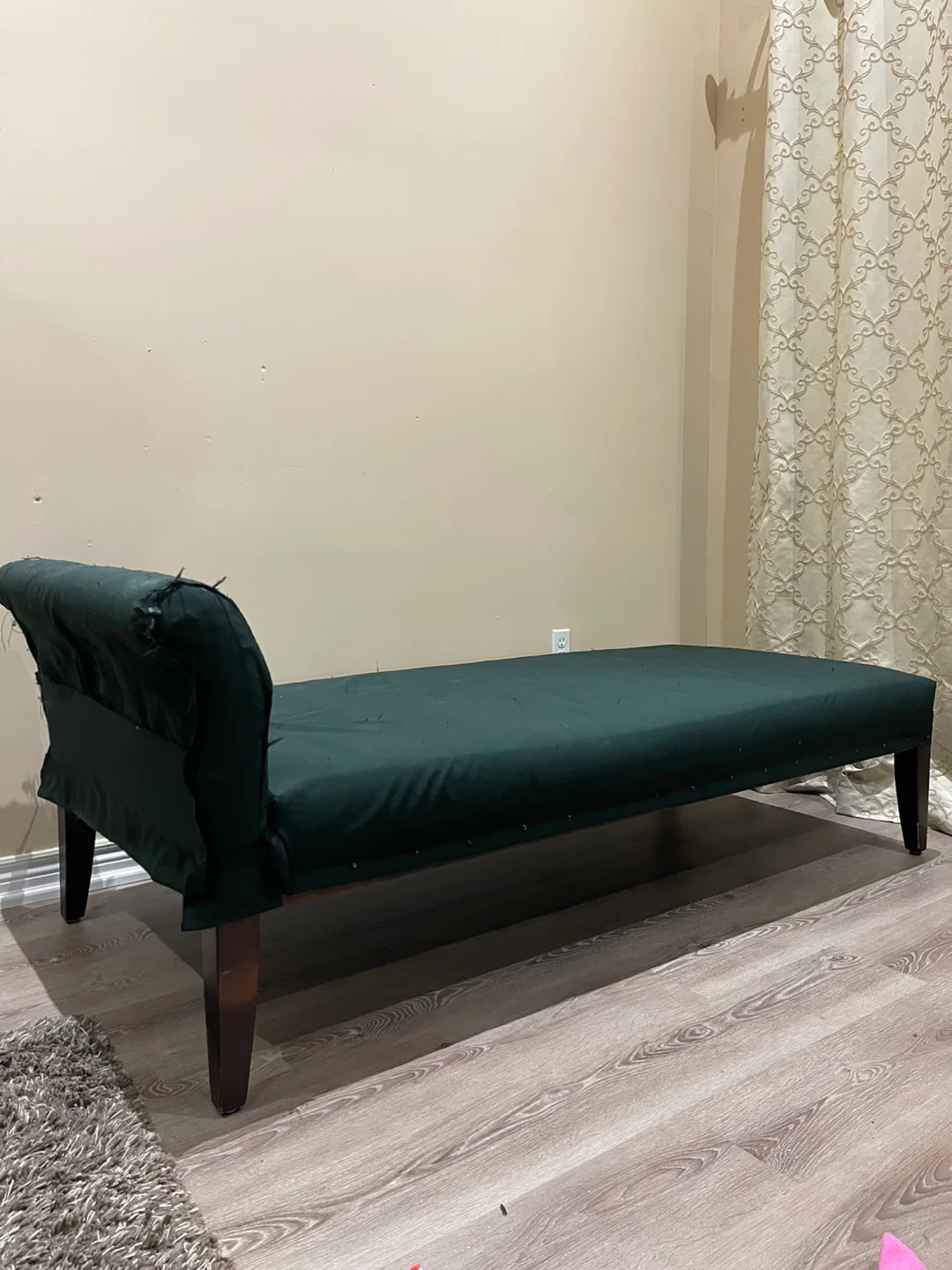 Green Chaise Lounge thumbnail