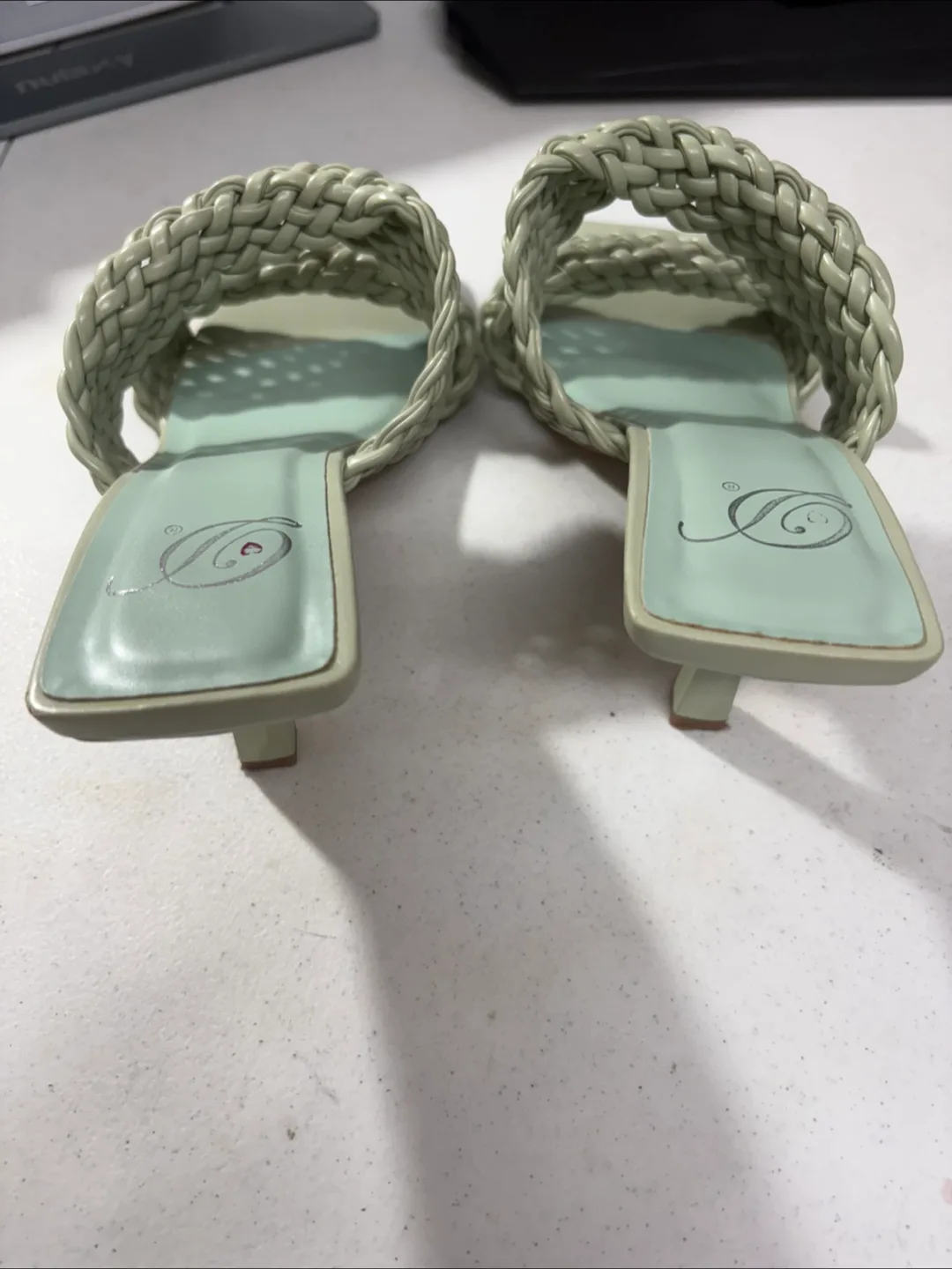 Braided kitten heel - WSize 6 image indicator(2)