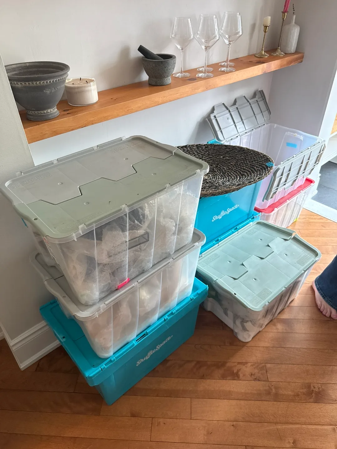 Moving Blankets & Storage Boxes thumbnail