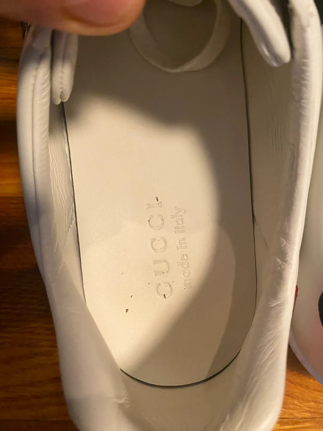 Gucci Sneakers thumbnail