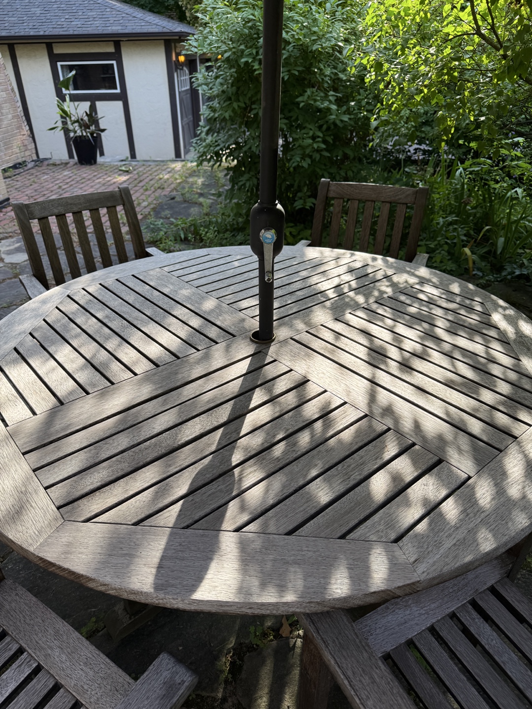 Garden Patio Set - Teak Table and 6 Chairs, plus Umbrella - photo 2