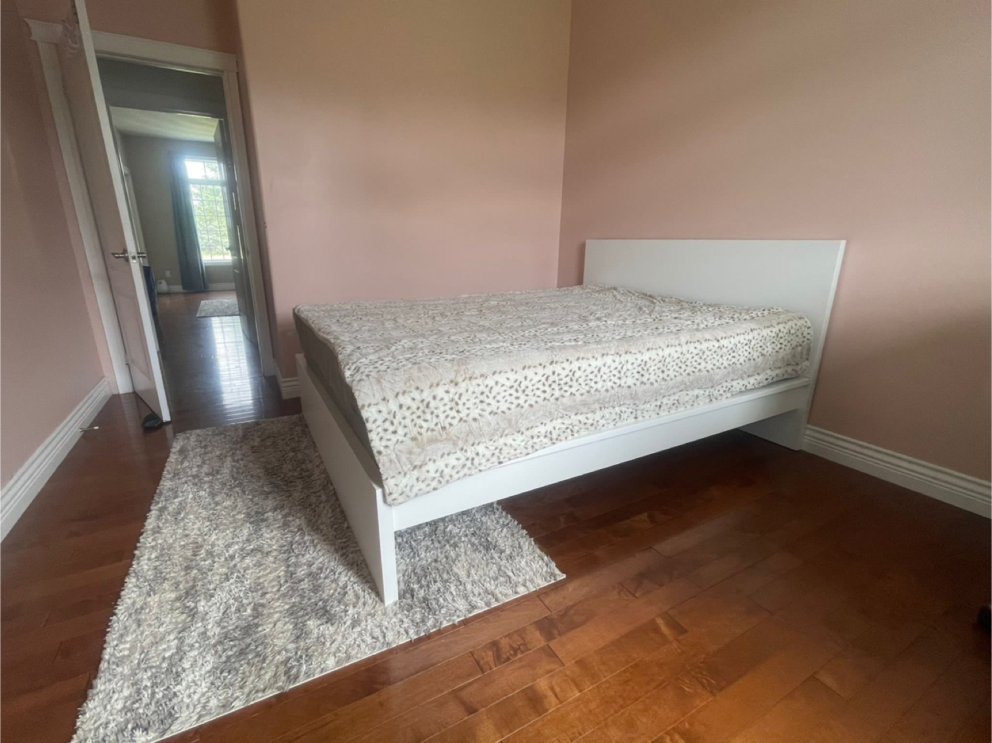 IKEA Malm Bed Frame - Queen Size - photo 2