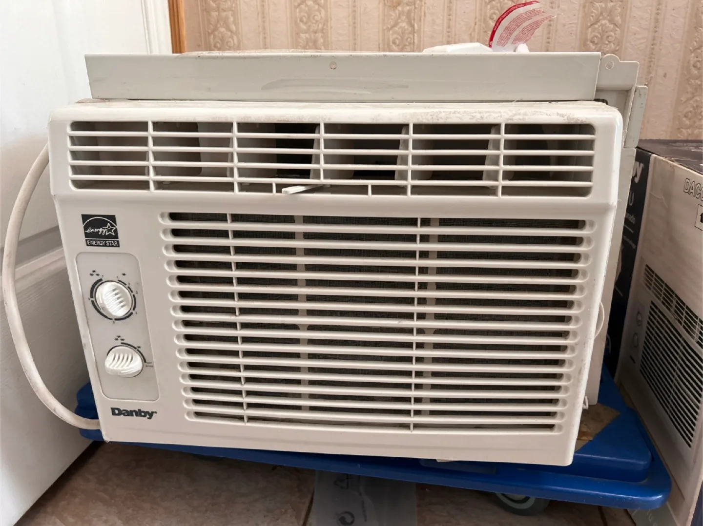 Danby 5000 BTU Window Air Conditioner thumbnail