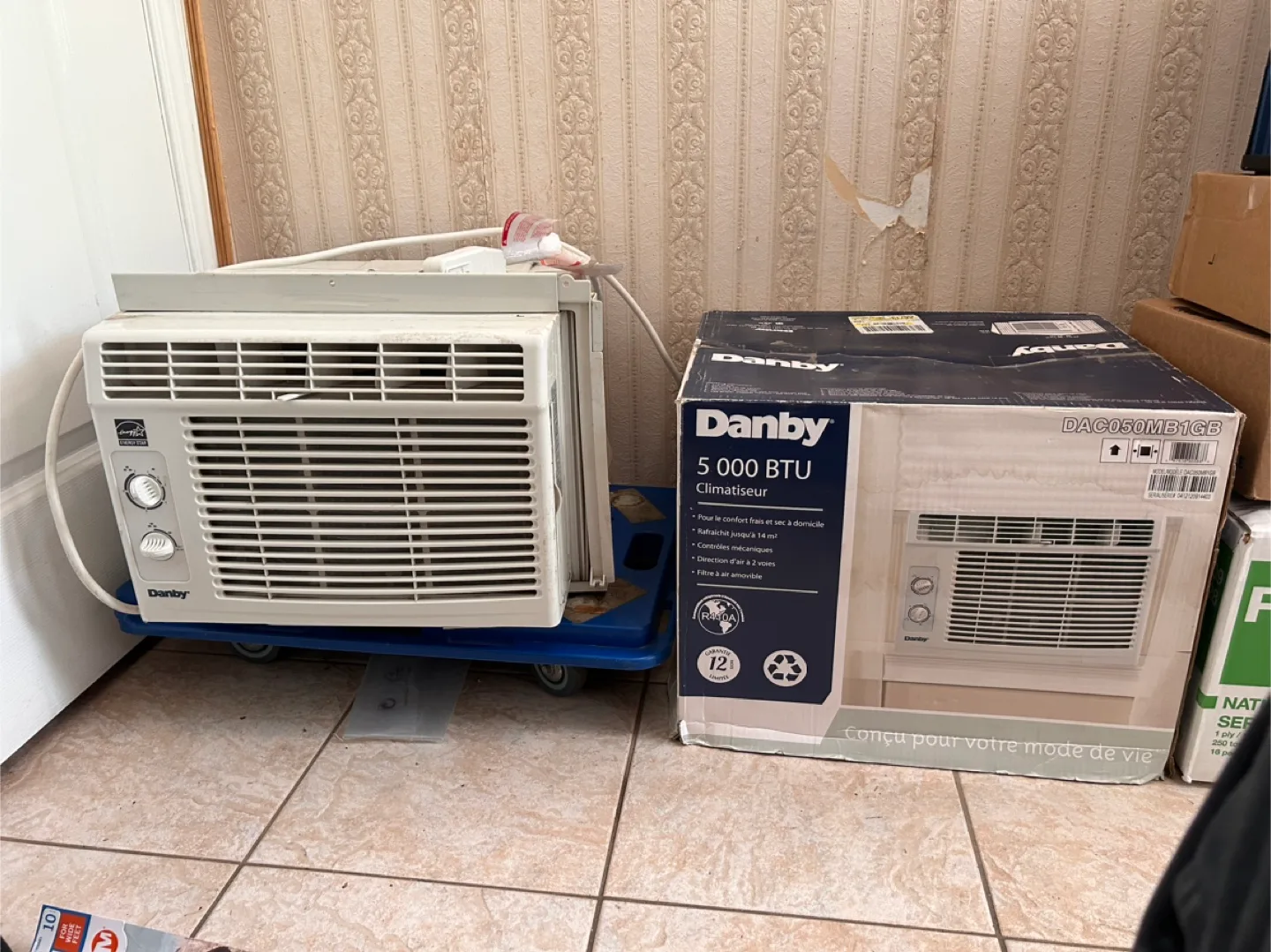 Danby 5000 BTU Window Air Conditioner image indicator(2)