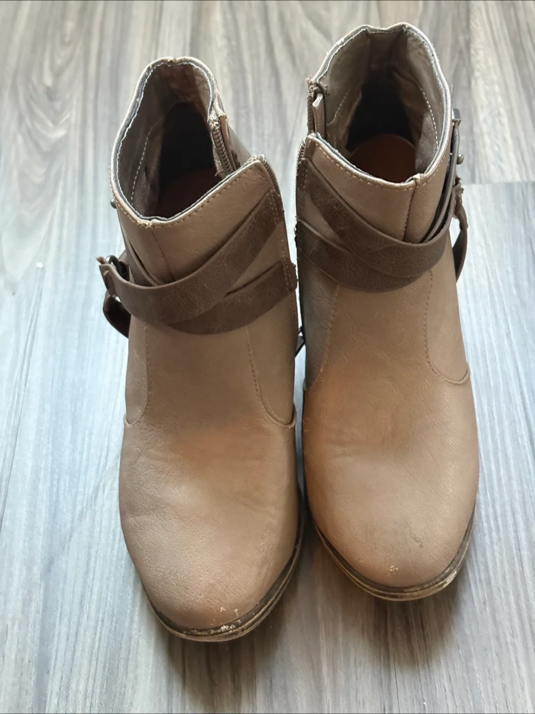 Ankle Heeled Boots thumbnail