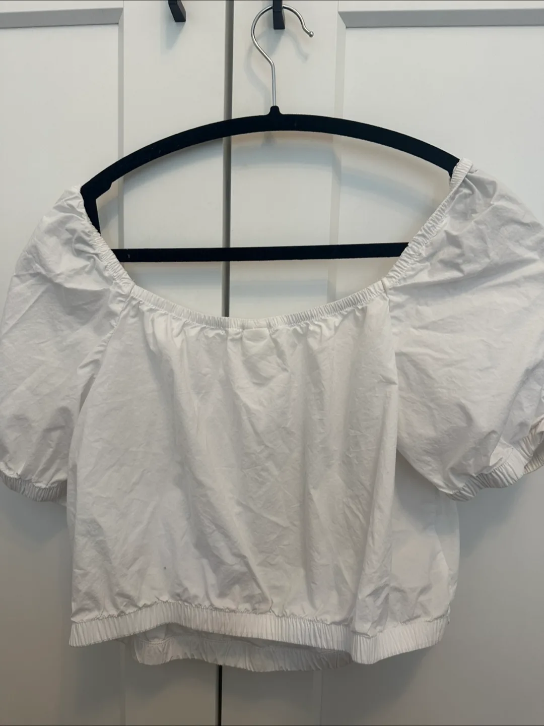 H&M White Crop Top image indicator(3)
