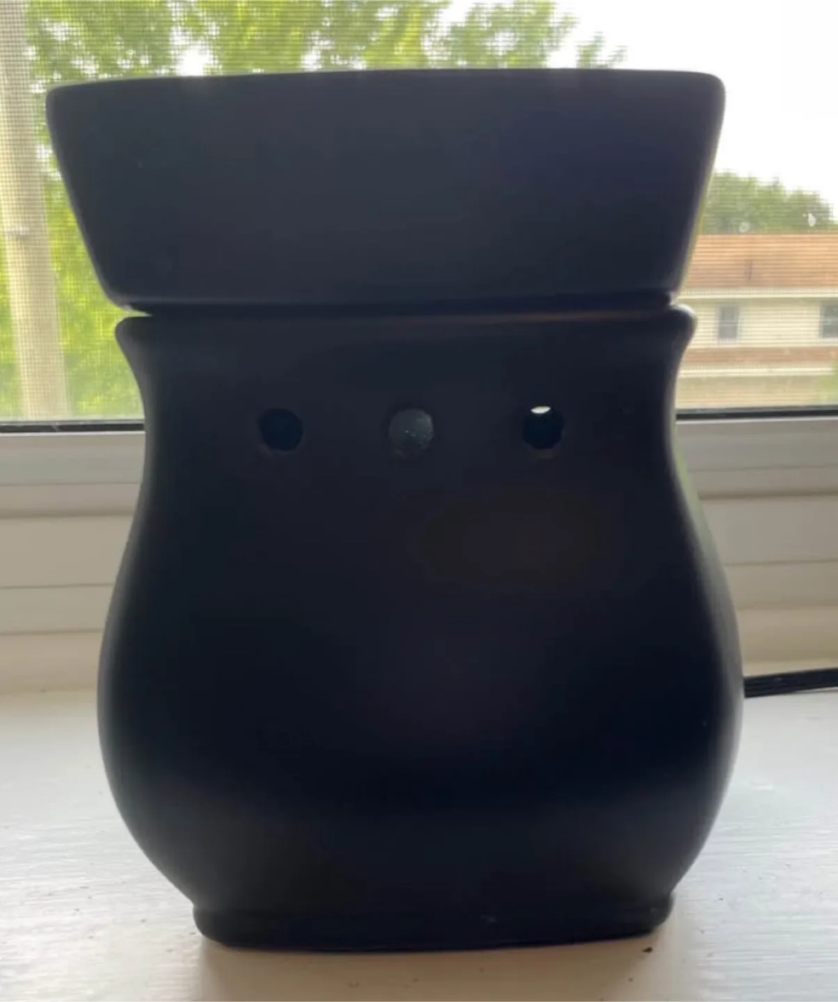 Scentsy Wax Warmer 🇨🇦 thumbnail