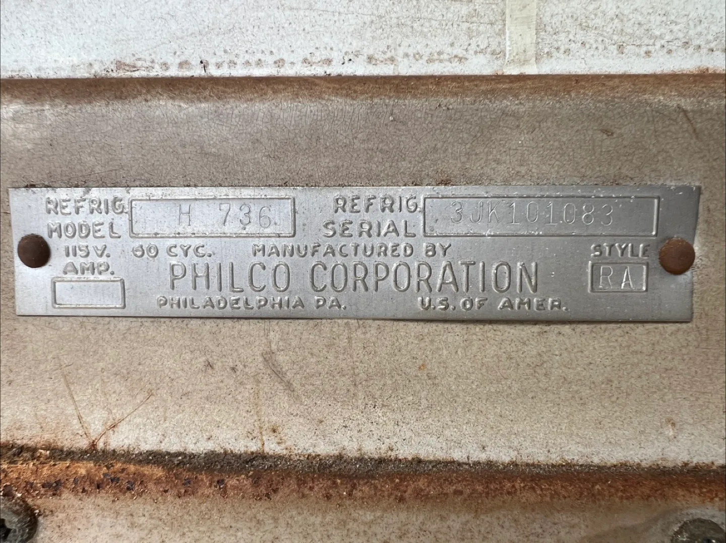 Vintage Philco Refrigerator - Model H 736 image indicator(2)