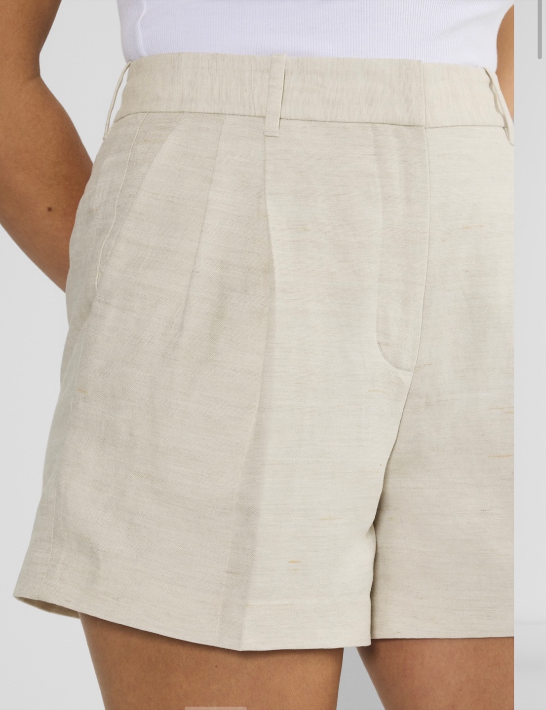 Aritzia The Effortless Short - Size 6 - photo 3