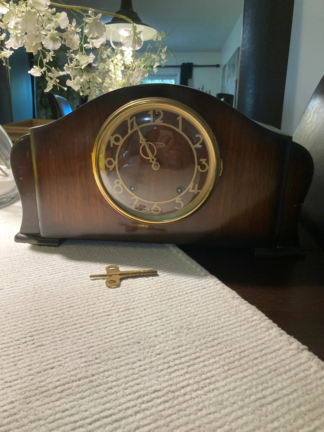 Seth Thomas Bellevue Mantle Clock thumbnail