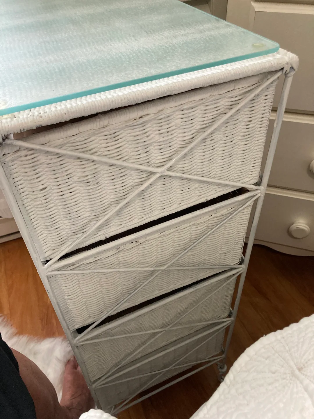 White Wicker Chest of Drawers with Glass Top image indicator(2)