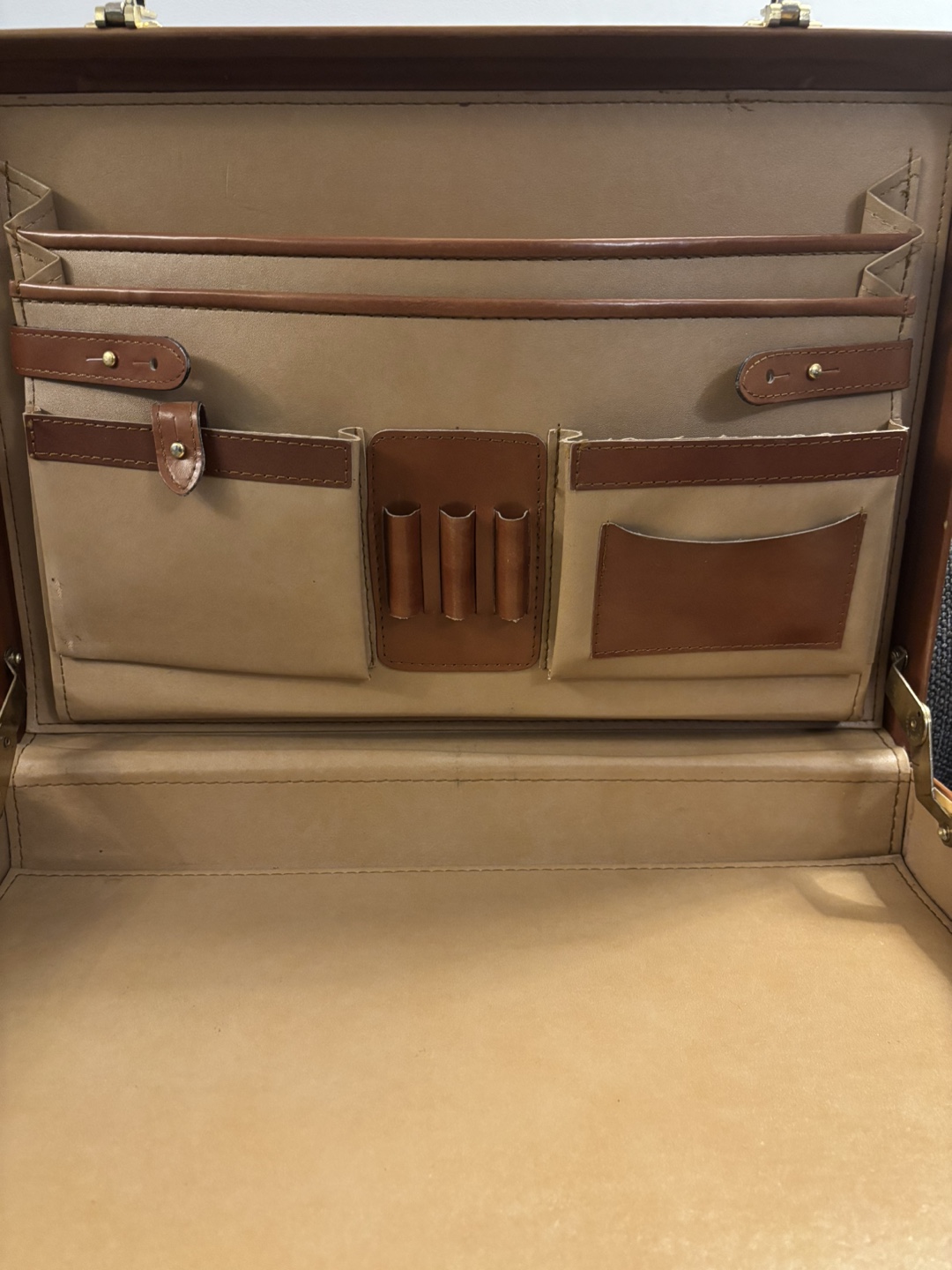 Vintage Tan Leather Briefcase - photo 5