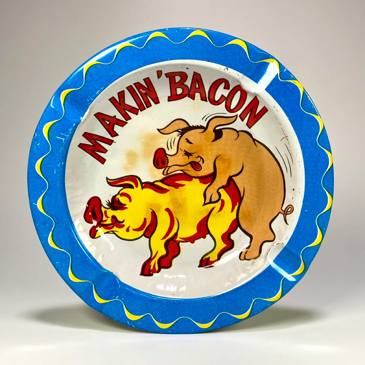 Vintage Novelty Ashtray thumbnail