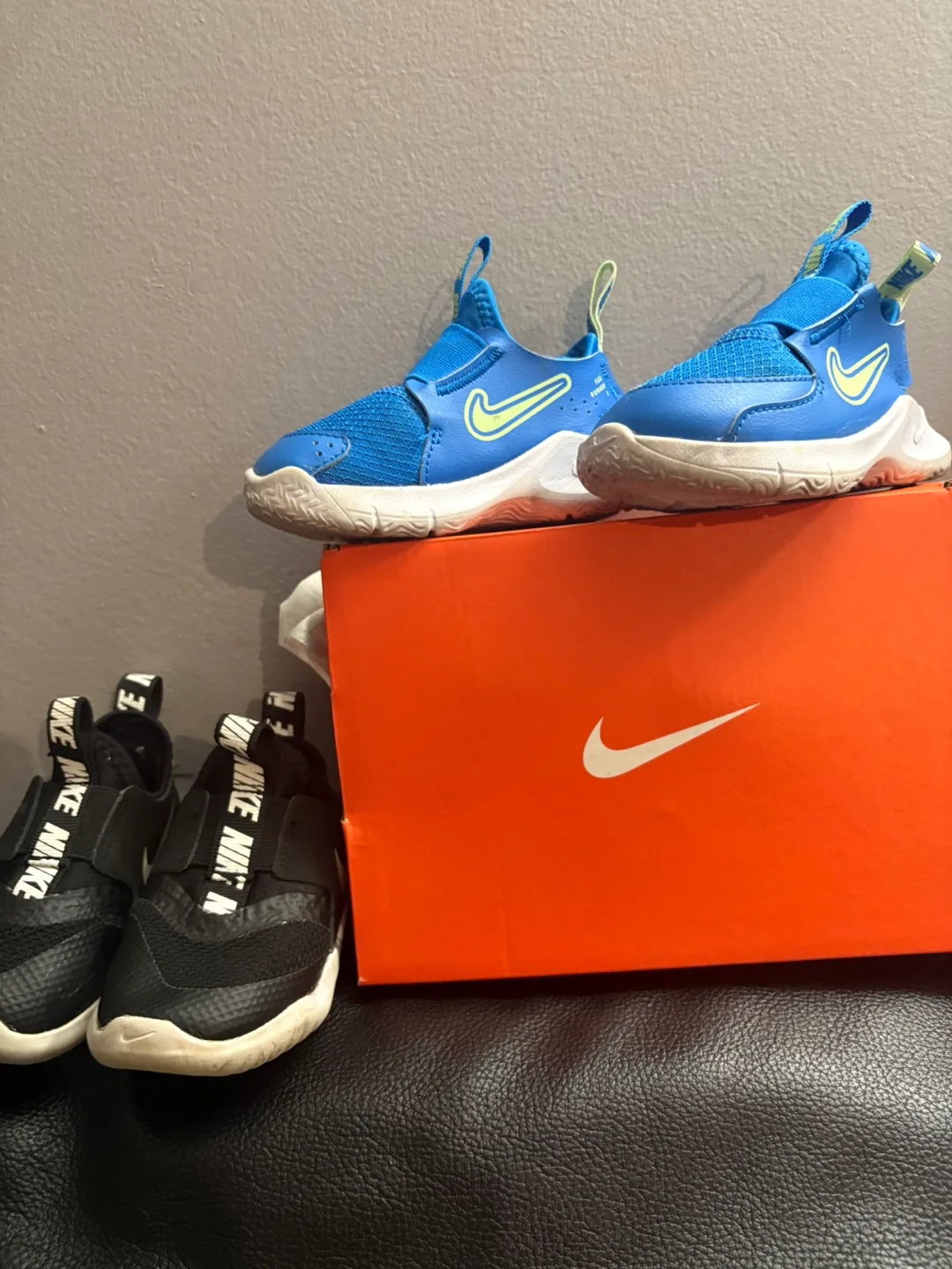 Nike Flex Runner Toddler Shoes - Black & Blue thumbnail