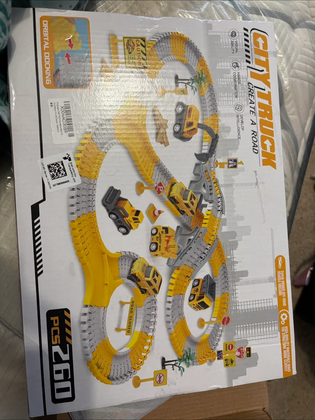 City truck - Toy thumbnail
