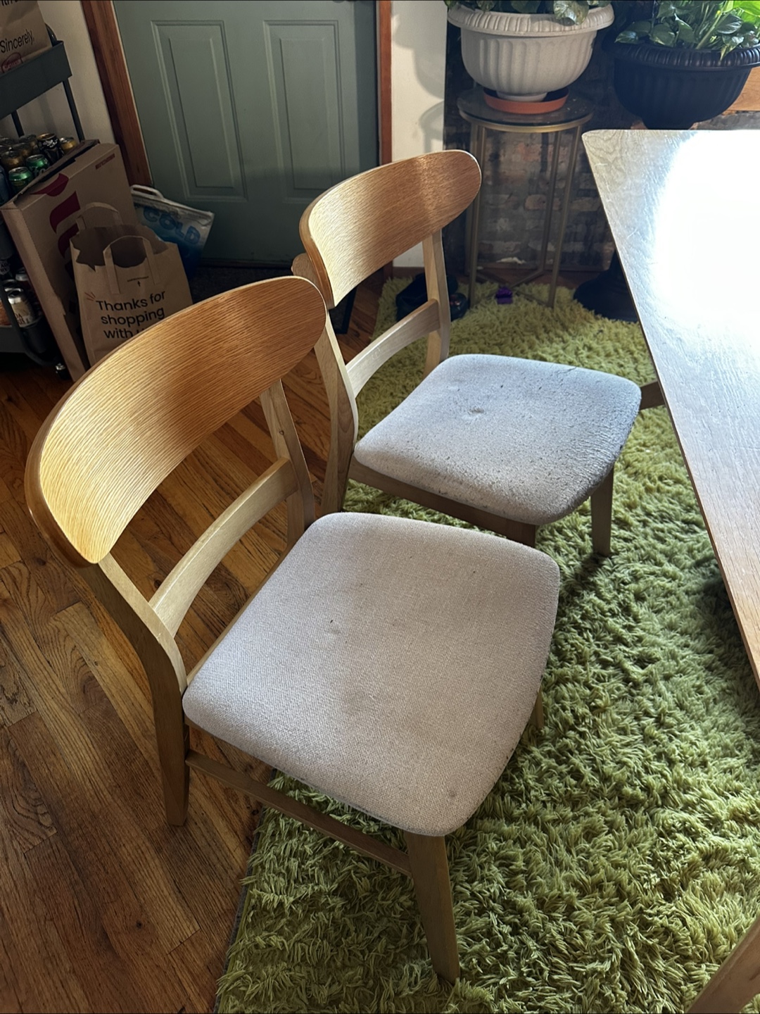 Dining table and 4 chairs - photo 2