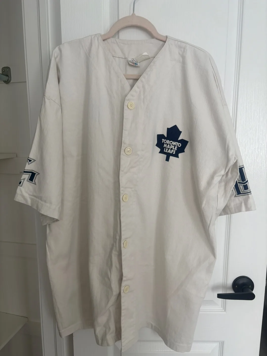 Toronto Maple Leafs Jersey thumbnail