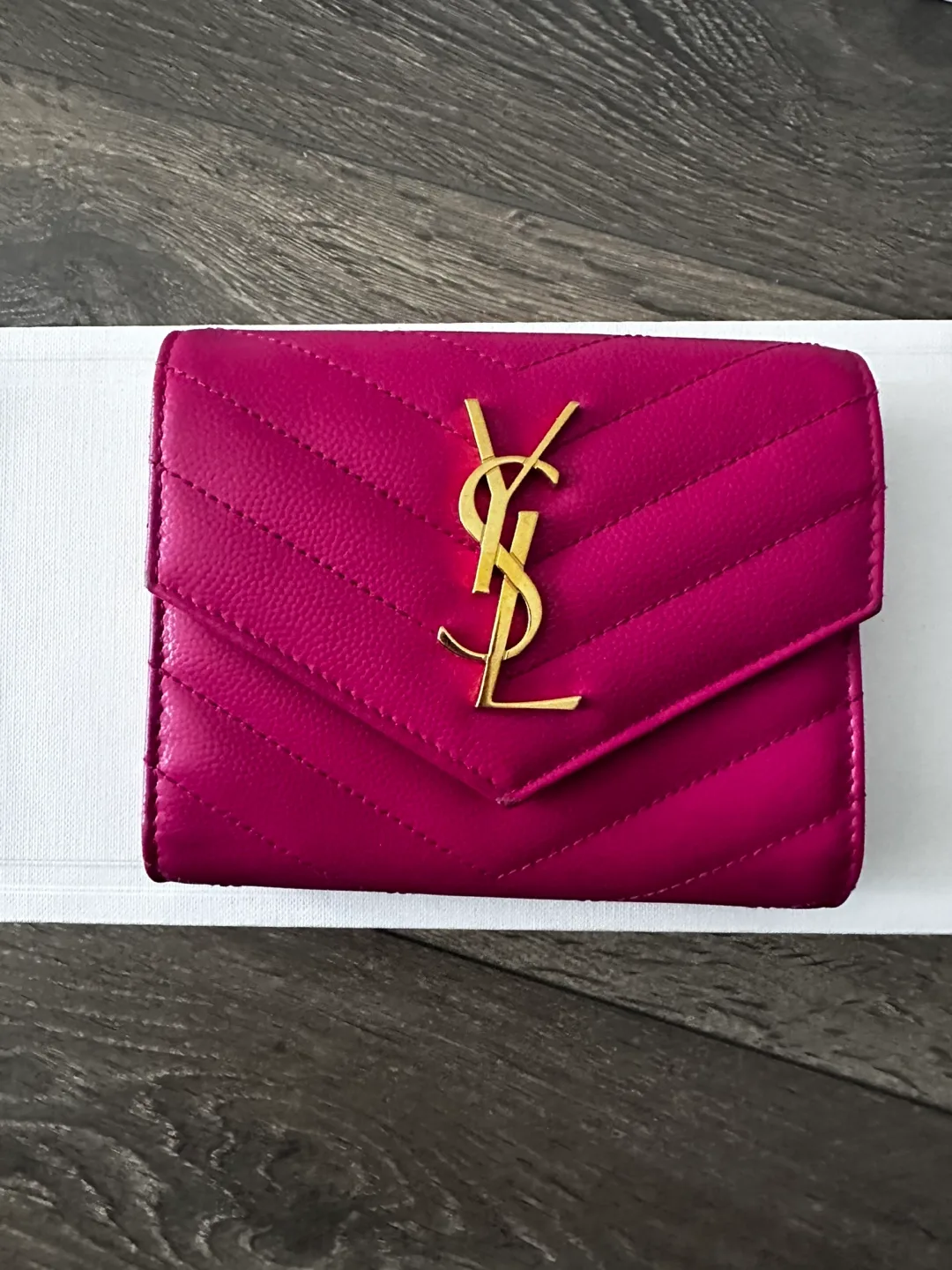 Saint Laurent Tri-fold Wallet thumbnail