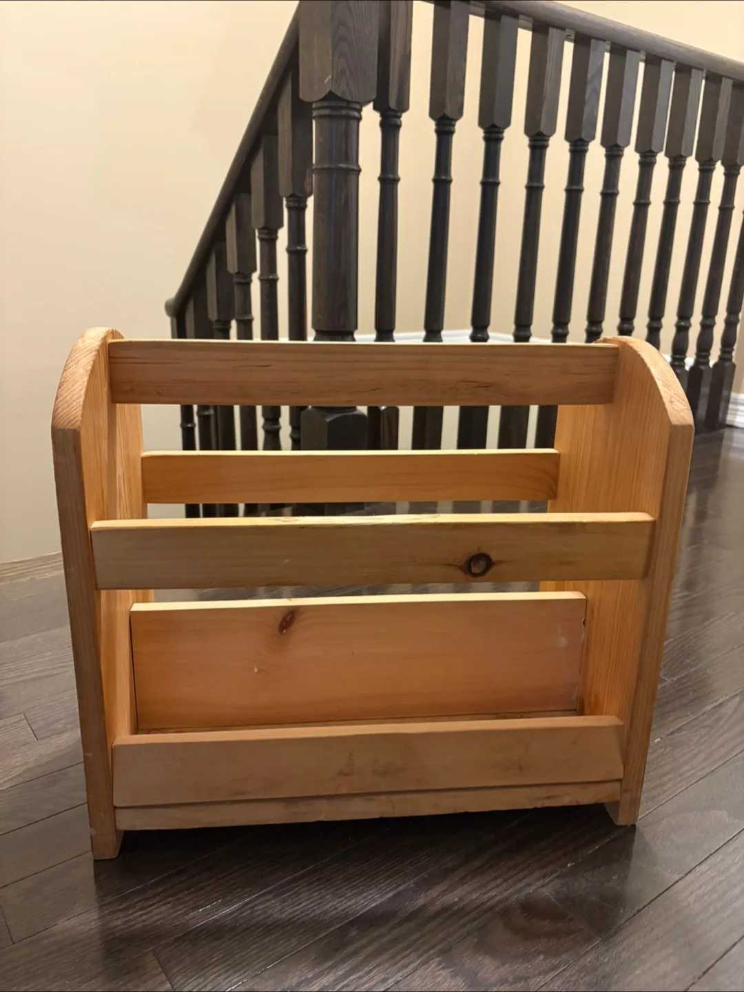 Wooden Magazine Rack thumbnail