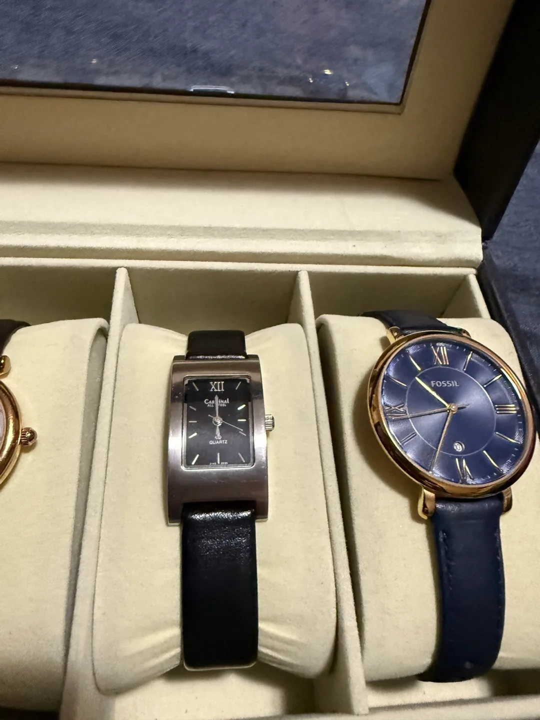 Ladies watches, different brands. image indicator(6)