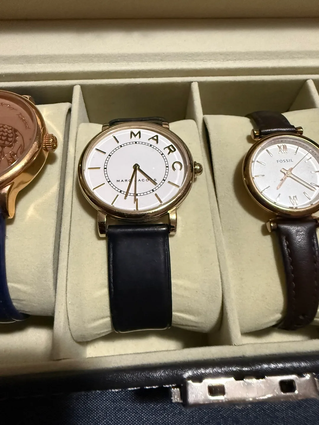 Ladies watches, different brands. image indicator(4)