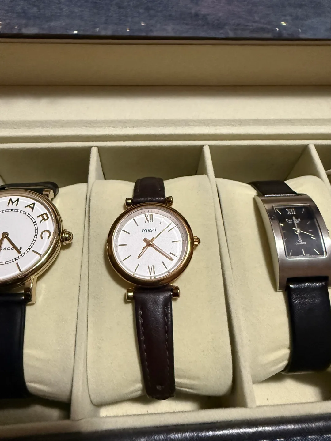 Ladies watches, different brands. image indicator(5)
