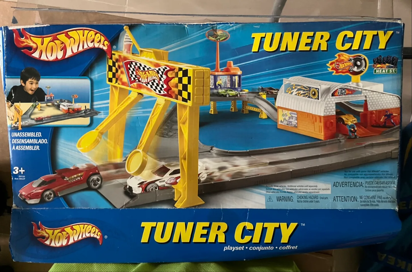2004 Hot Wheels Tuner City Playset thumbnail
