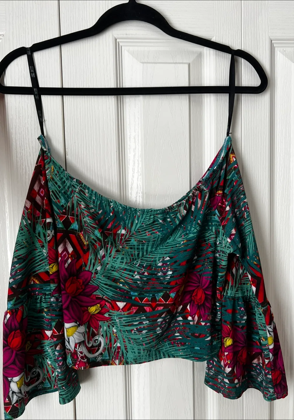 Floral Print Off-the-Shoulder Top thumbnail